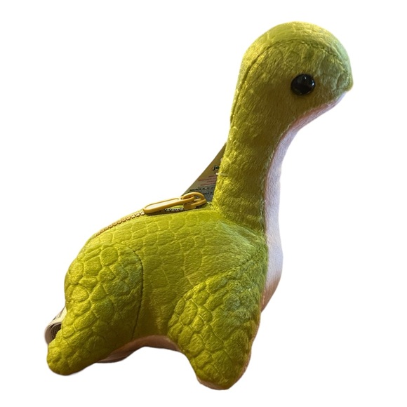 Apex Legends Nessie Plush - Picture 3 of 4